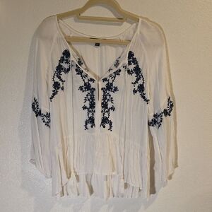 American Eagle Flowy Embroidered Top